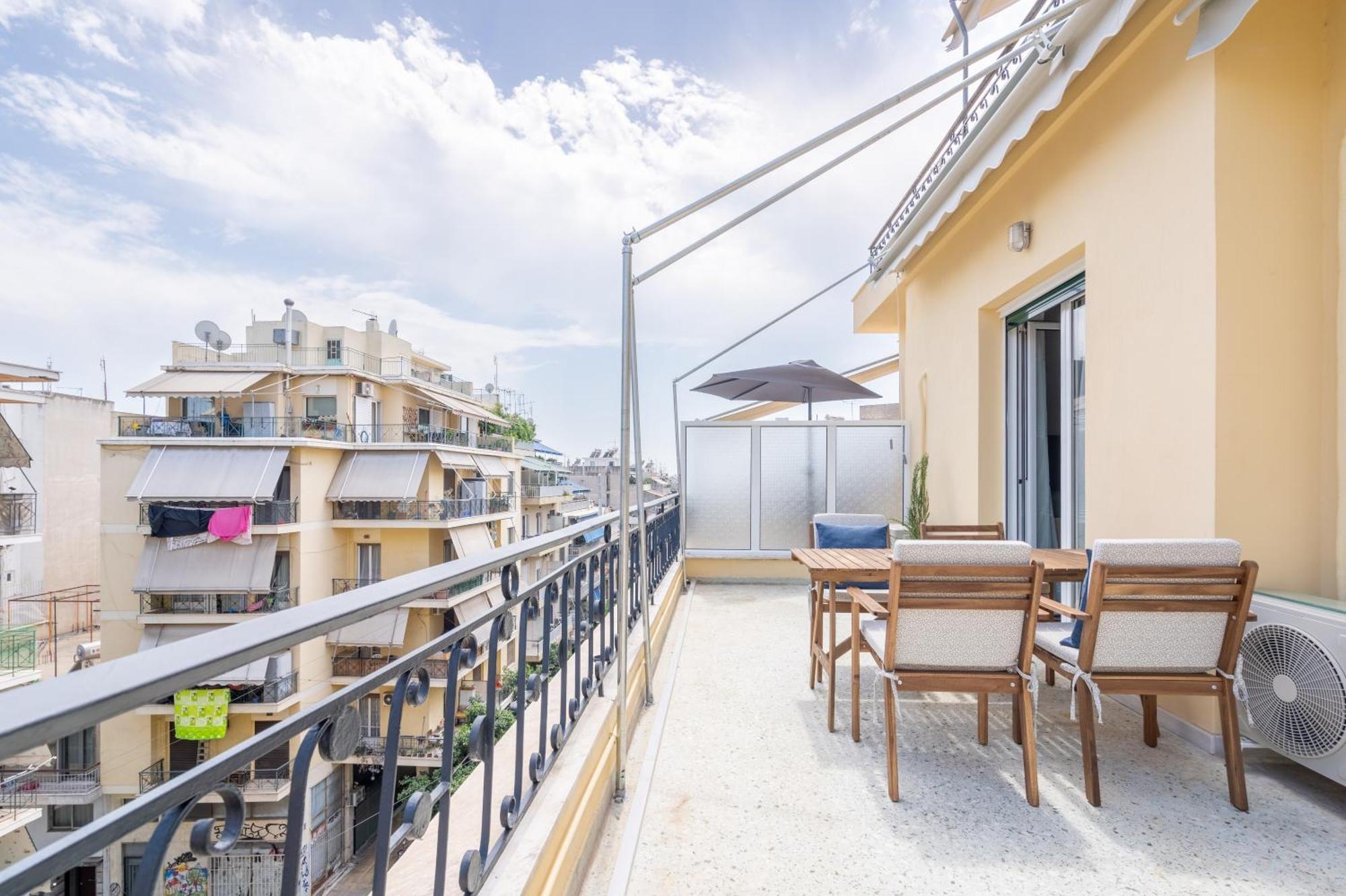 Appartamento Athan's Penthouse Near Acropolis Atene